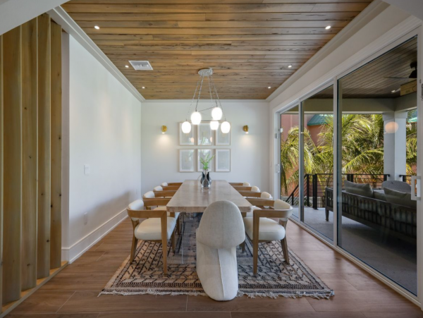 Lido Key Ten Bedroom Steps to  Beach Luxury Rental Walk to St. Armands Circle WOW!